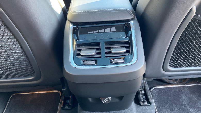 Volvo Xc60 2.0 B4D R DESIGN Pro 5dr AWD Geartronic Diesel Estate